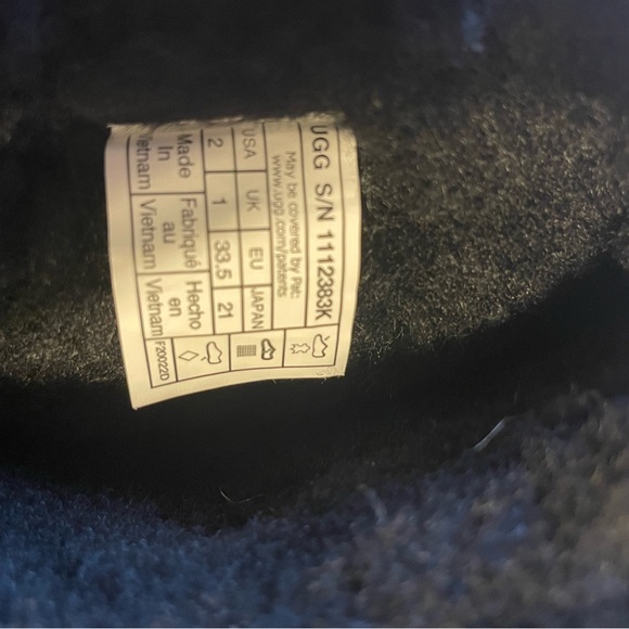 Rainbow Logo Uggs - Picture 6 of 6